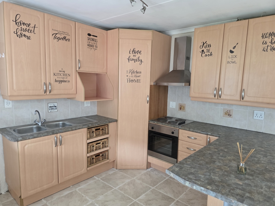 To Let 2 Bedroom Property for Rent in Fourways Gauteng