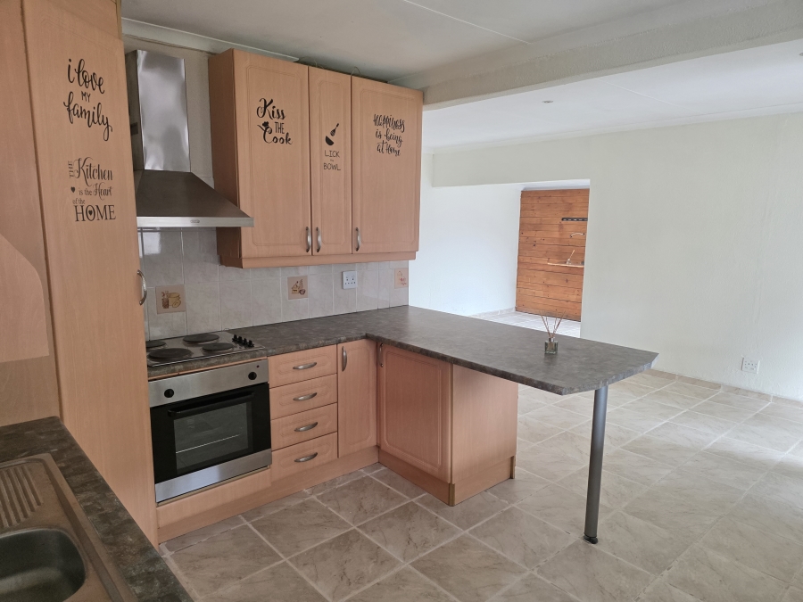 To Let 2 Bedroom Property for Rent in Fourways Gauteng