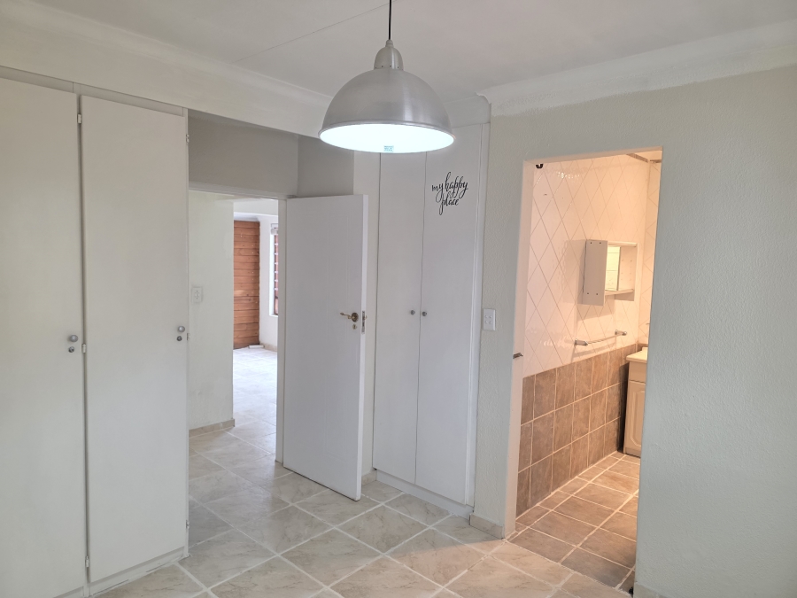 To Let 2 Bedroom Property for Rent in Fourways Gauteng