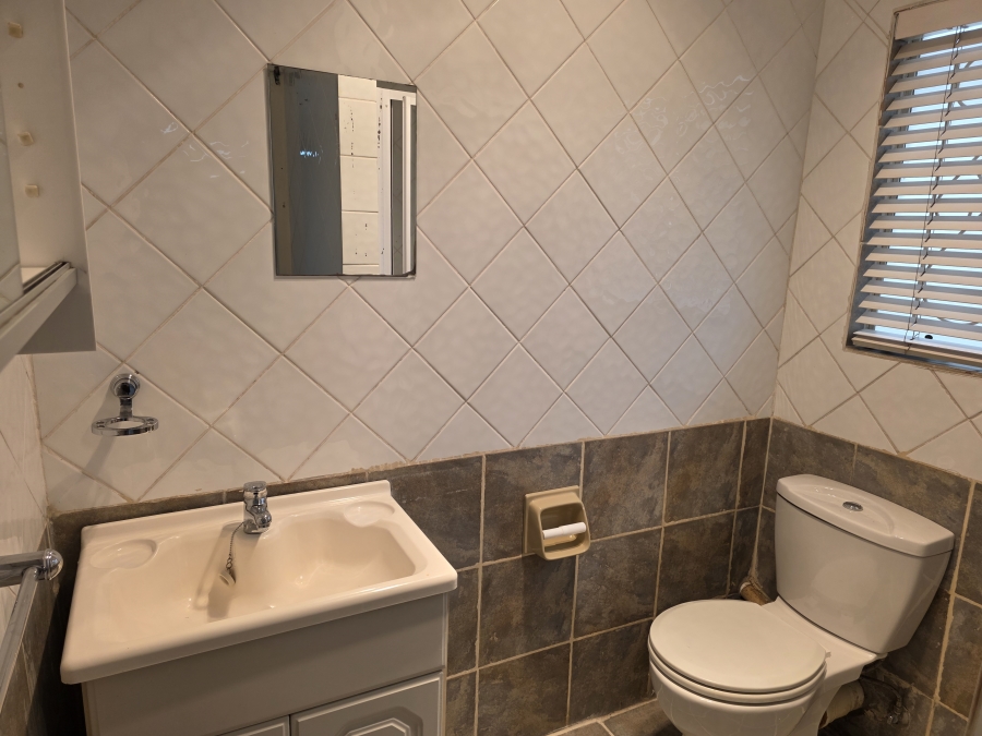 To Let 2 Bedroom Property for Rent in Fourways Gauteng