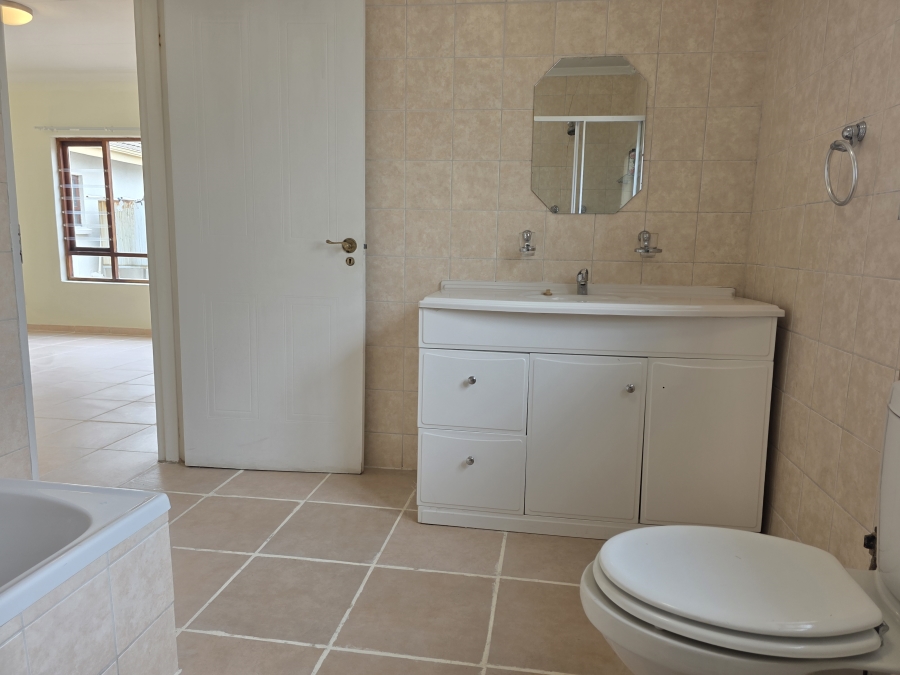 To Let 2 Bedroom Property for Rent in Fourways Gauteng