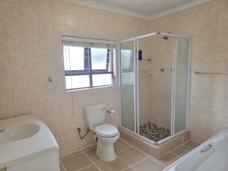 To Let 2 Bedroom Property for Rent in Fourways Gauteng