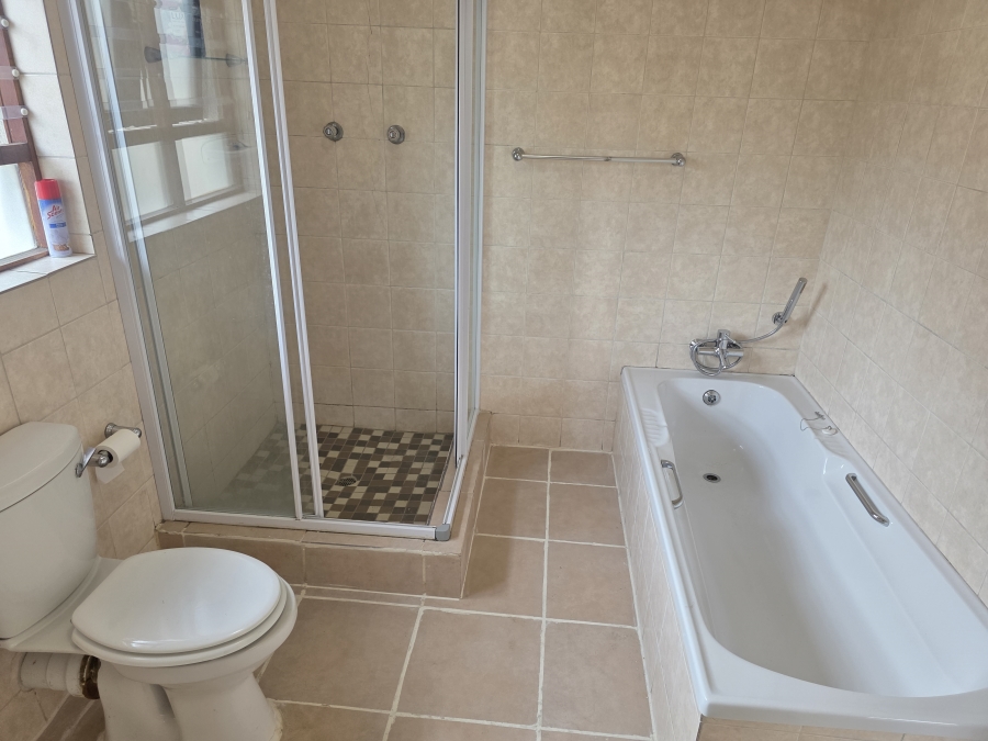 To Let 2 Bedroom Property for Rent in Fourways Gauteng