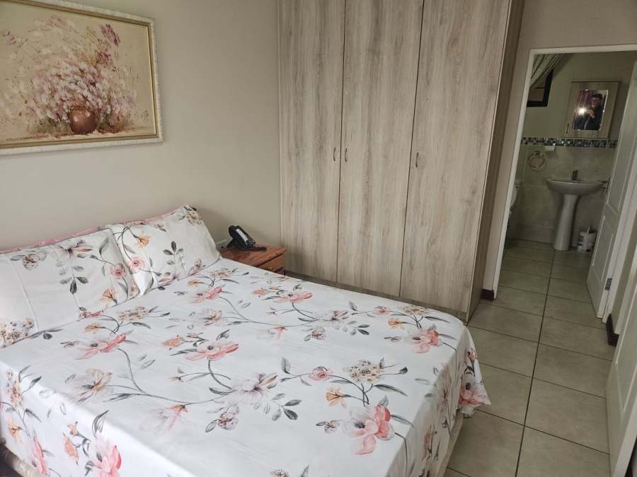 1 Bedroom Property for Sale in Olympus AH Gauteng