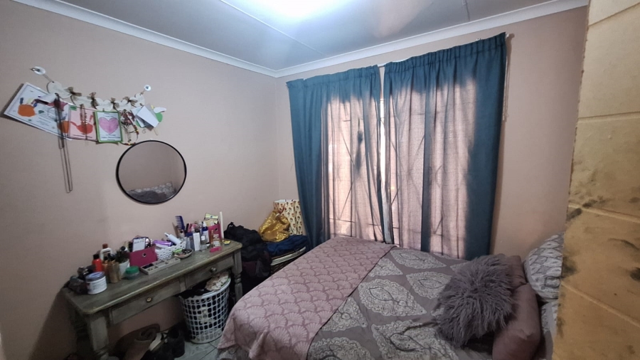 3 Bedroom Property for Sale in Lindo Park Gauteng