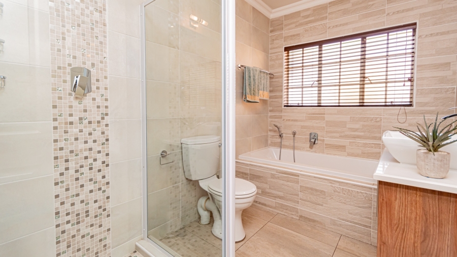 3 Bedroom Property for Sale in New Market Gauteng