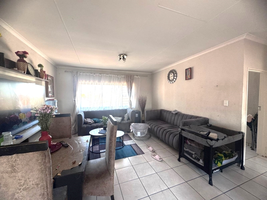 2 Bedroom Property for Sale in Elandsfontein Gauteng