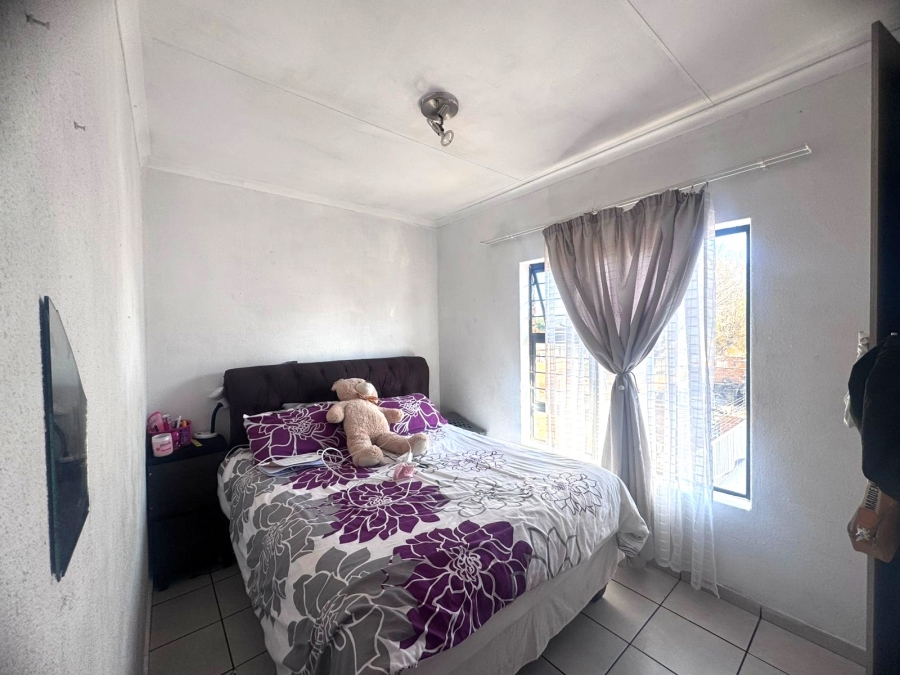 2 Bedroom Property for Sale in Elandsfontein Gauteng