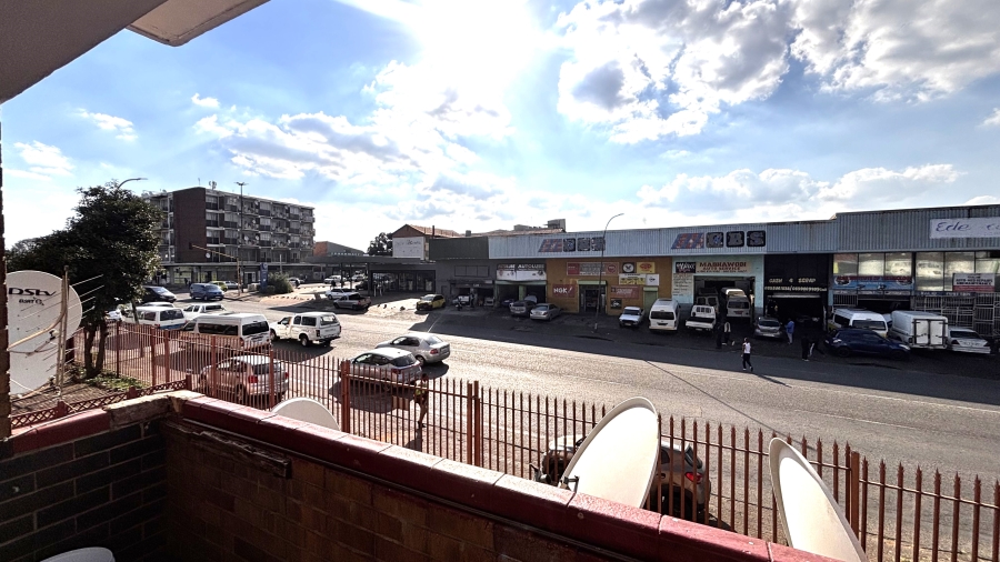 2 Bedroom Property for Sale in Germiston South Gauteng