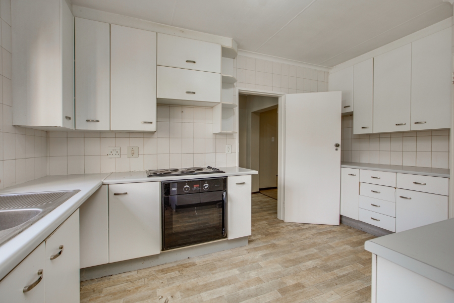 4 Bedroom Property for Sale in Lonehill Gauteng