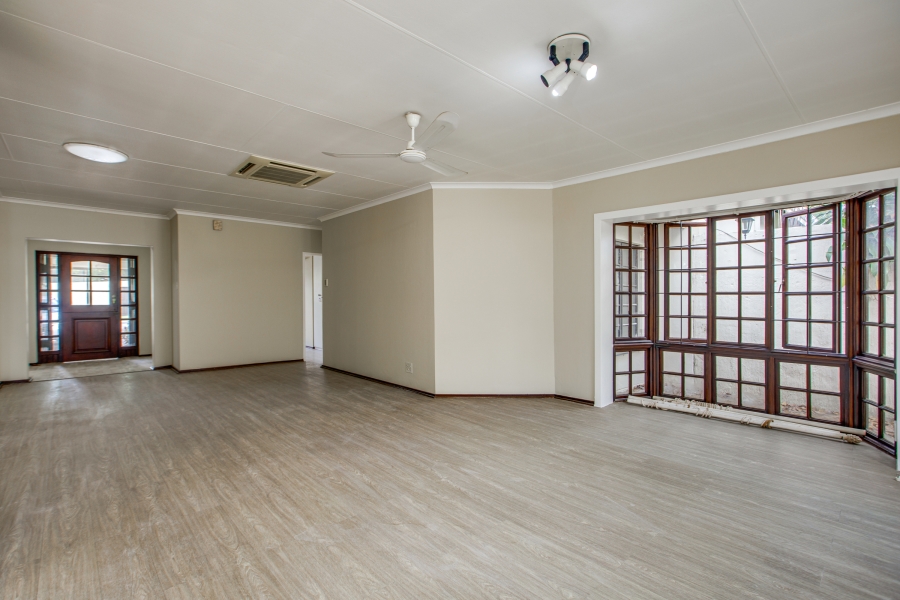 4 Bedroom Property for Sale in Lonehill Gauteng