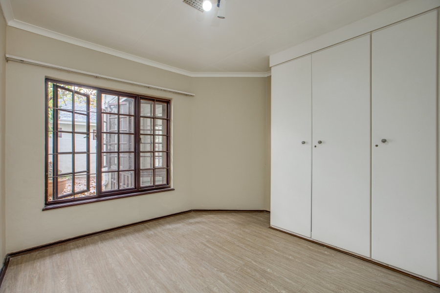 4 Bedroom Property for Sale in Lonehill Gauteng