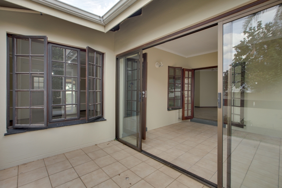 4 Bedroom Property for Sale in Lonehill Gauteng
