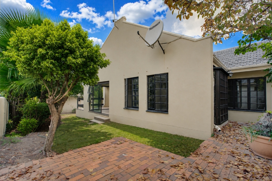 4 Bedroom Property for Sale in Lonehill Gauteng