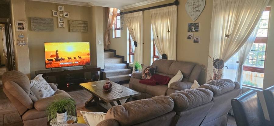 3 Bedroom Property for Sale in Berg En Dal Gauteng
