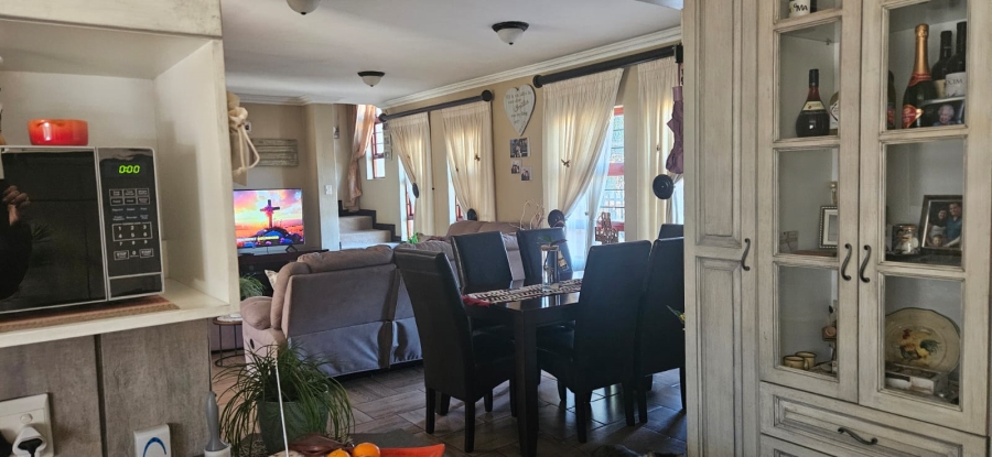 3 Bedroom Property for Sale in Berg En Dal Gauteng