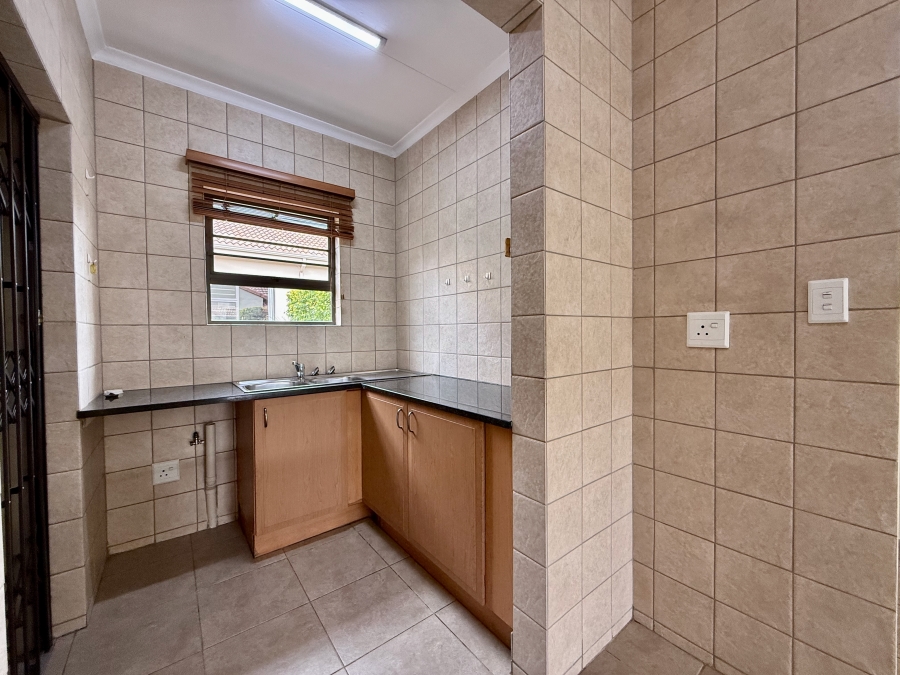 3 Bedroom Property for Sale in The Retreat Gauteng