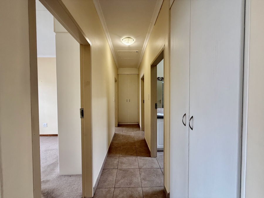 3 Bedroom Property for Sale in The Retreat Gauteng