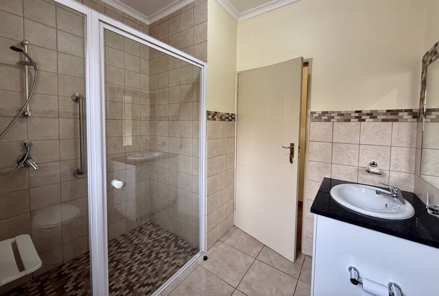 3 Bedroom Property for Sale in The Retreat Gauteng