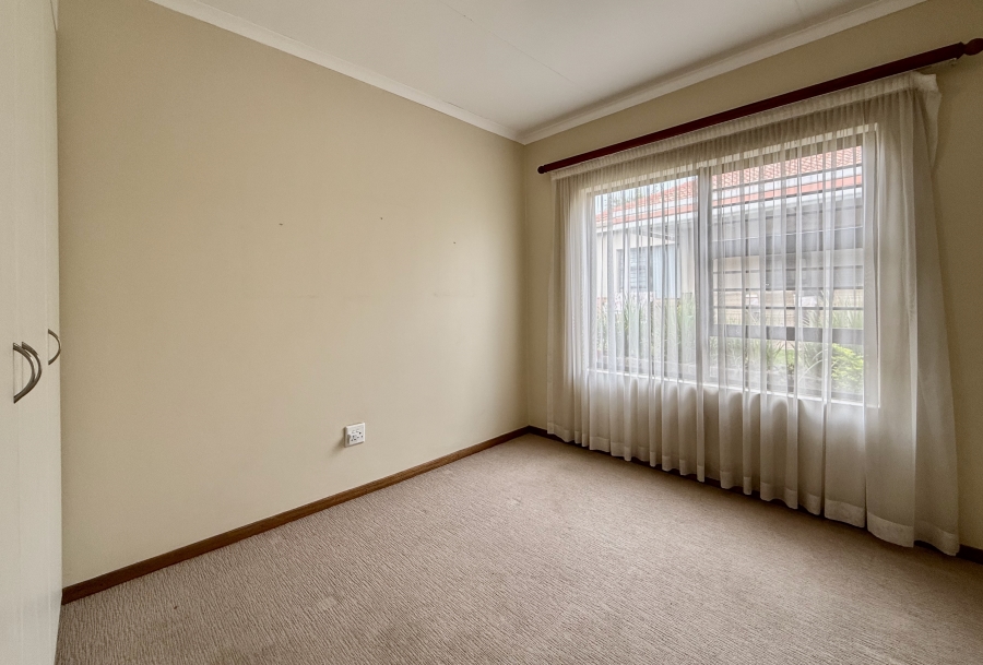 3 Bedroom Property for Sale in The Retreat Gauteng