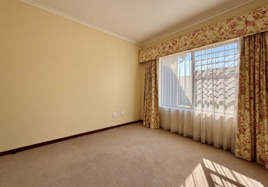 3 Bedroom Property for Sale in The Retreat Gauteng