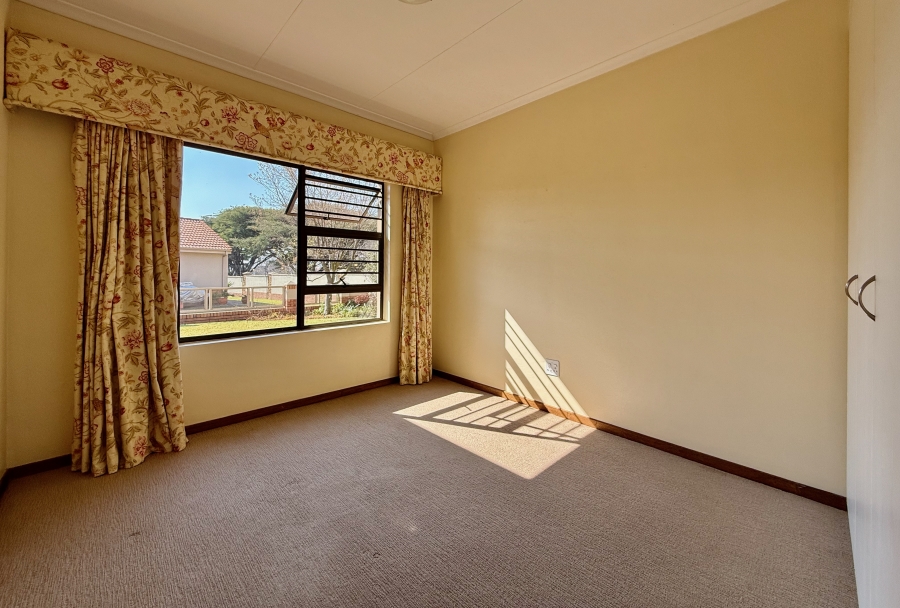 3 Bedroom Property for Sale in The Retreat Gauteng