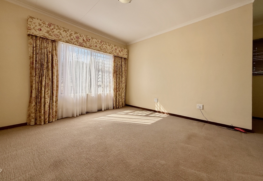 3 Bedroom Property for Sale in The Retreat Gauteng
