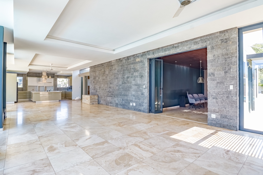 4 Bedroom Property for Sale in Silver Lakes Golf Estate Gauteng