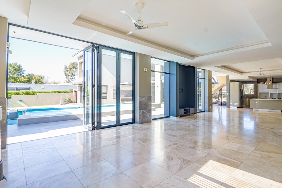 4 Bedroom Property for Sale in Silver Lakes Golf Estate Gauteng