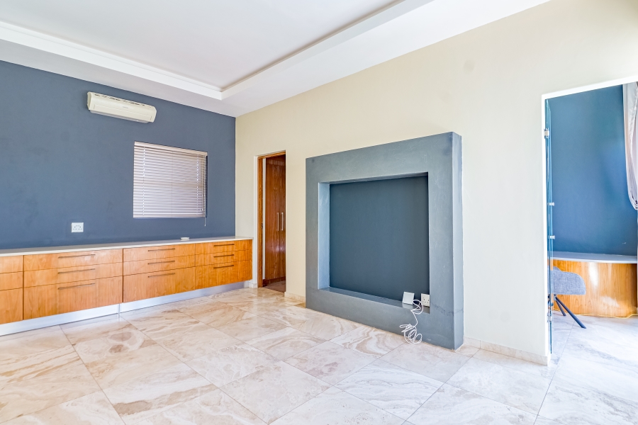 4 Bedroom Property for Sale in Silver Lakes Golf Estate Gauteng