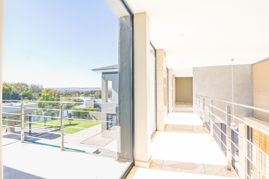 4 Bedroom Property for Sale in Silver Lakes Golf Estate Gauteng