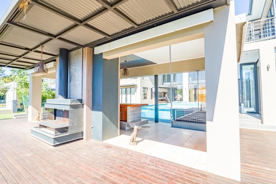 4 Bedroom Property for Sale in Silver Lakes Golf Estate Gauteng