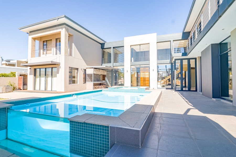 4 Bedroom Property for Sale in Silver Lakes Golf Estate Gauteng