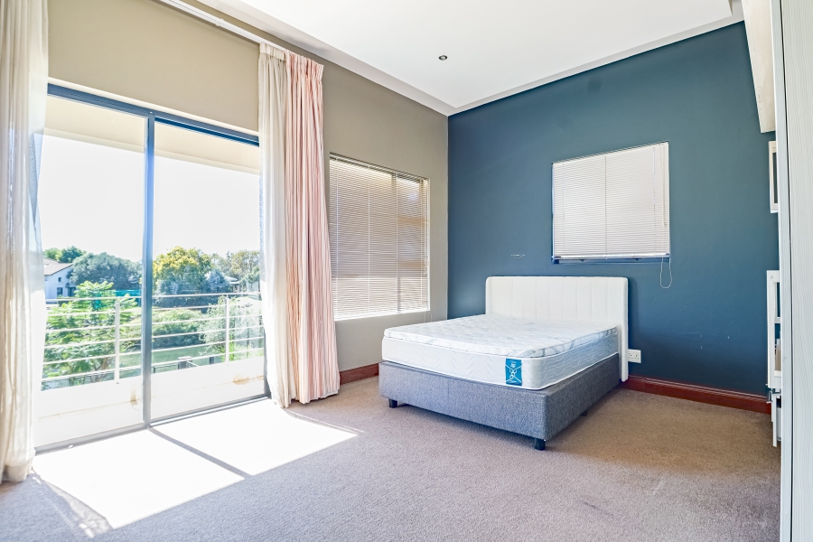4 Bedroom Property for Sale in Silver Lakes Golf Estate Gauteng