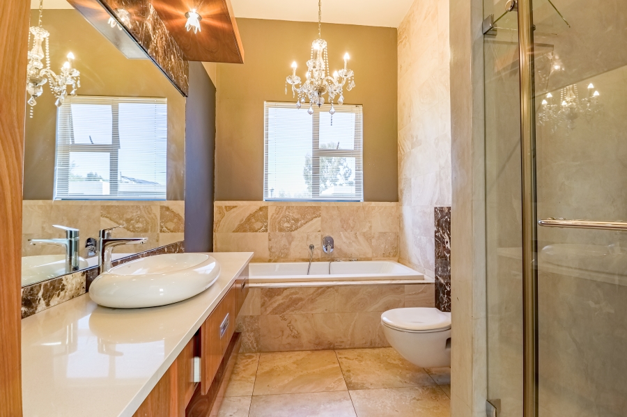 4 Bedroom Property for Sale in Silver Lakes Golf Estate Gauteng