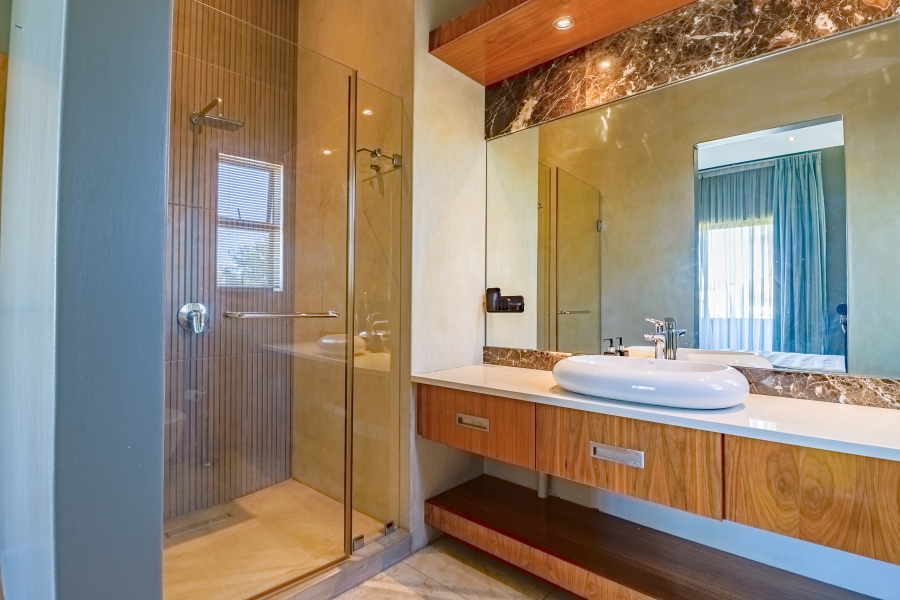 4 Bedroom Property for Sale in Silver Lakes Golf Estate Gauteng