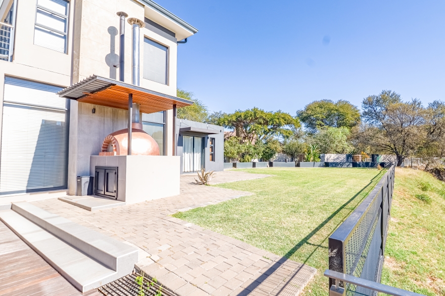 4 Bedroom Property for Sale in Silver Lakes Golf Estate Gauteng