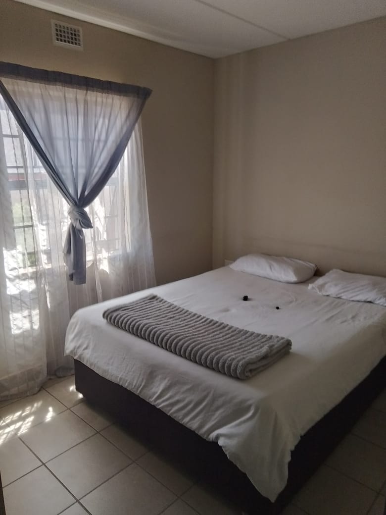 2 Bedroom Property for Sale in Montana Tuine Gauteng