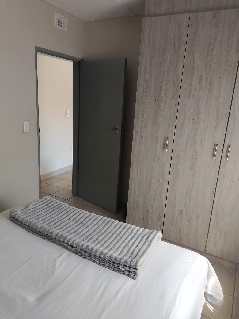2 Bedroom Property for Sale in Montana Tuine Gauteng
