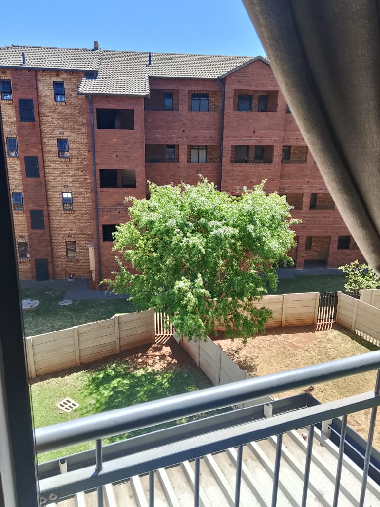 2 Bedroom Property for Sale in Montana Tuine Gauteng