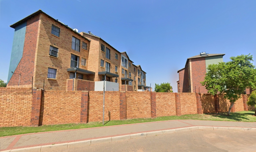 2 Bedroom Property for Sale in Montana Tuine Gauteng