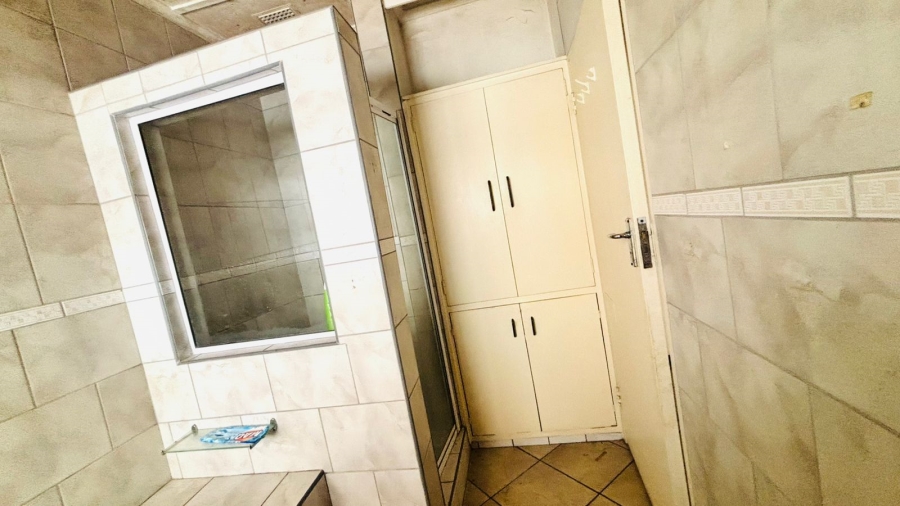 2 Bedroom Property for Sale in Benoni Central Gauteng