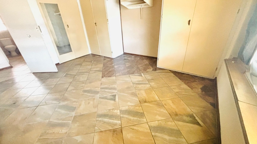 2 Bedroom Property for Sale in Benoni Central Gauteng