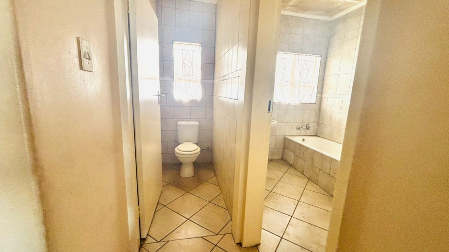 2 Bedroom Property for Sale in Benoni Central Gauteng