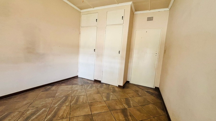 2 Bedroom Property for Sale in Benoni Central Gauteng