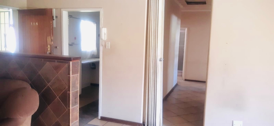 2 Bedroom Property for Sale in Benoni Central Gauteng
