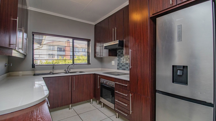 2 Bedroom Property for Sale in Greenstone Hill Gauteng