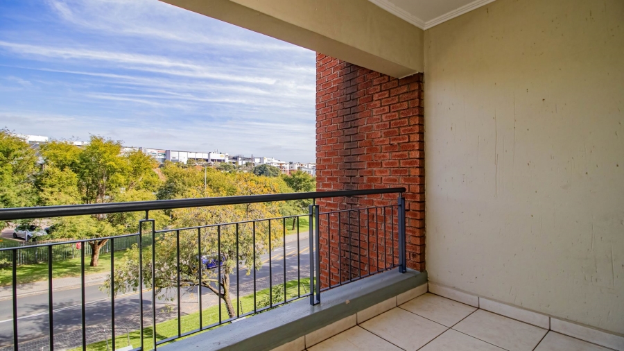 2 Bedroom Property for Sale in Greenstone Hill Gauteng