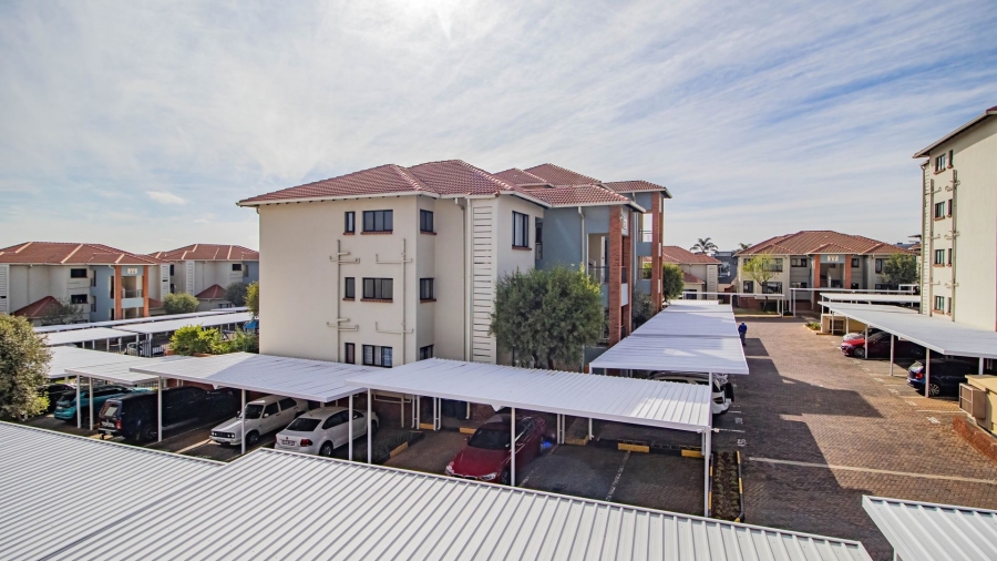 2 Bedroom Property for Sale in Greenstone Hill Gauteng