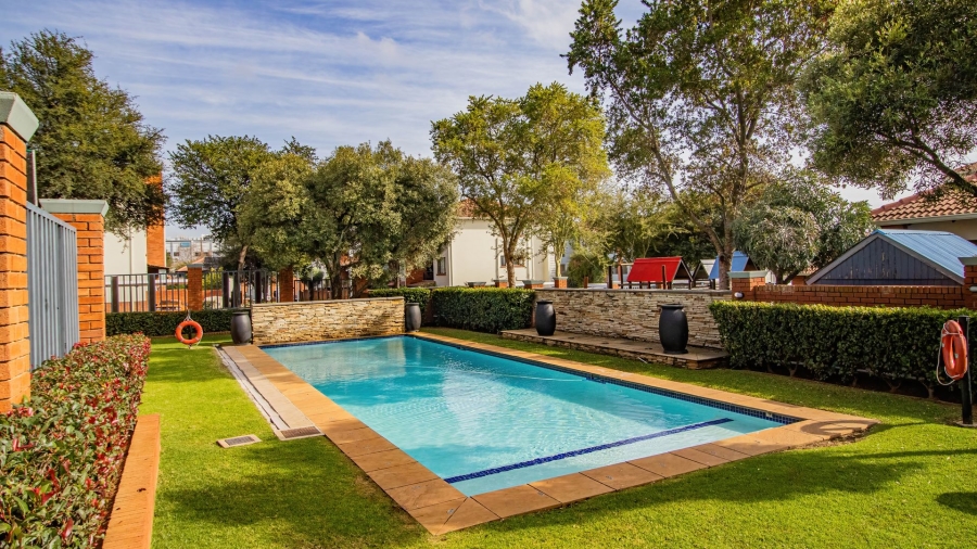 2 Bedroom Property for Sale in Greenstone Hill Gauteng